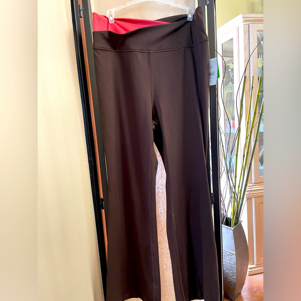 💕 2 / 30.00💕New Women's Brown Flared Yoga Pants